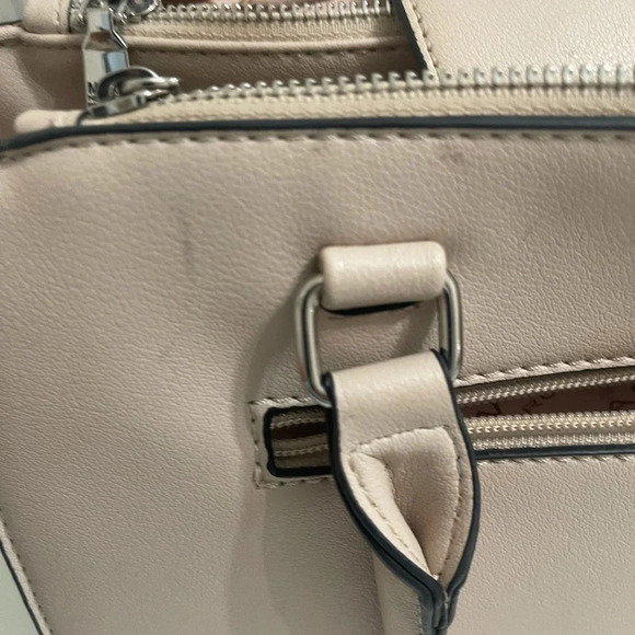 Marc New York Handbag 3 in 1 (handbag, crossbody and wristlet) - Picture 15 of 16